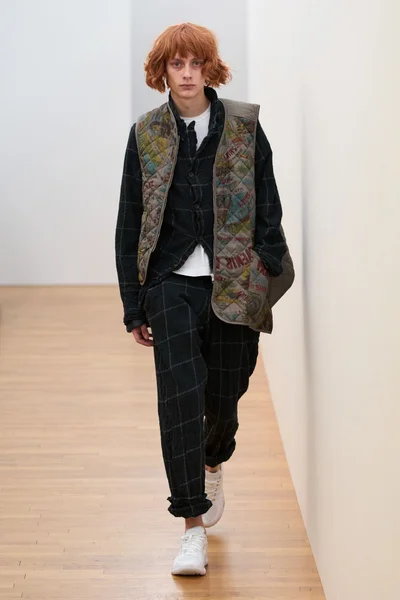 Look 29